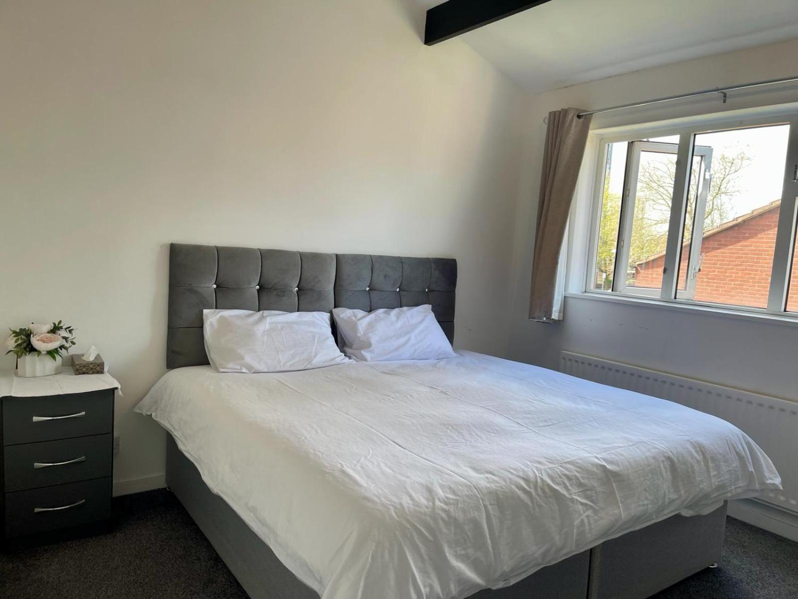 Homestays-Close To Coventry City And University I Free Parking I Wi-Fi Екстериор снимка