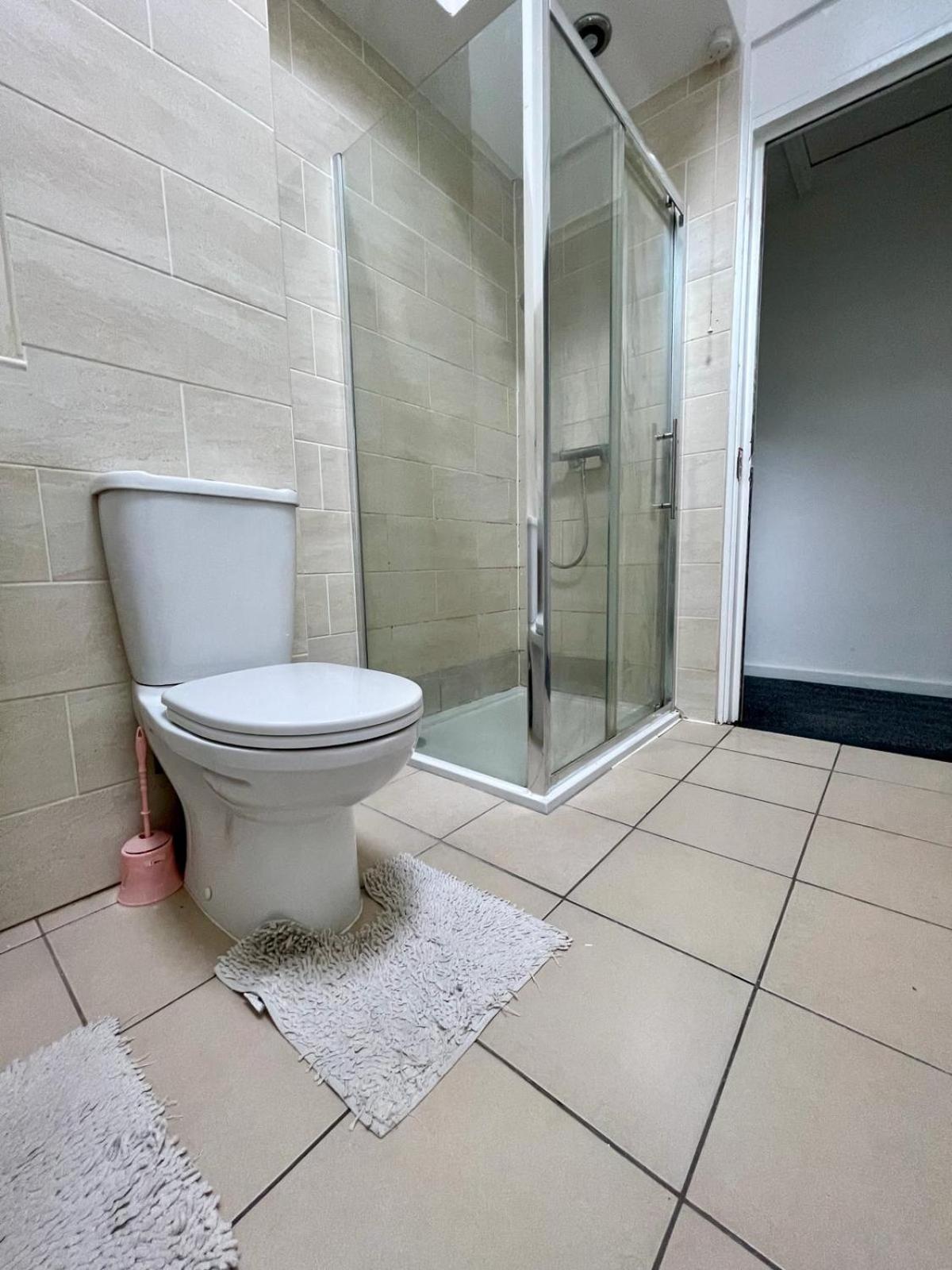 Homestays-Close To Coventry City And University I Free Parking I Wi-Fi Екстериор снимка