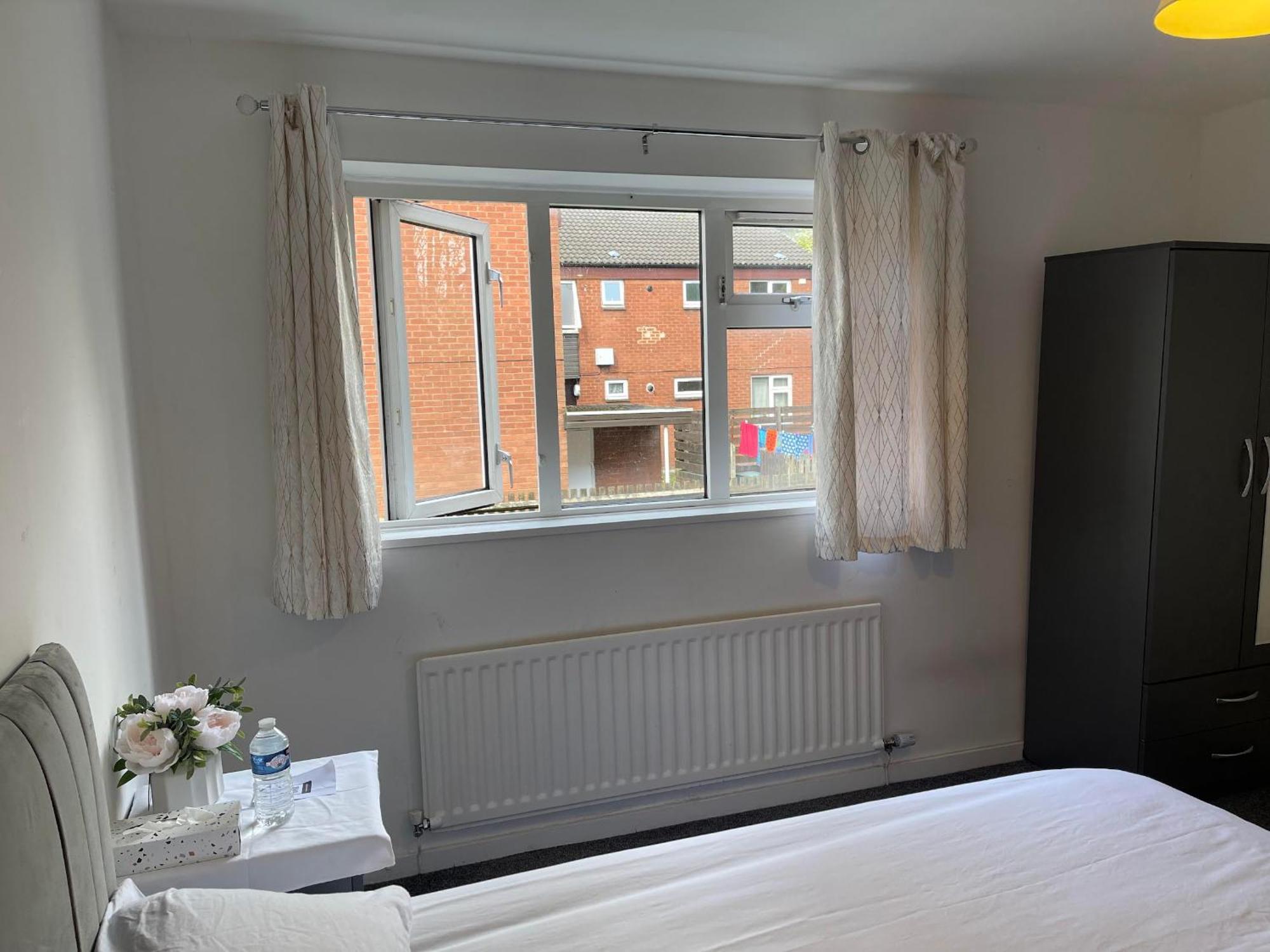 Homestays-Close To Coventry City And University I Free Parking I Wi-Fi Екстериор снимка
